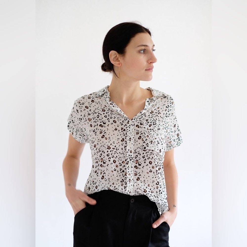 RAILS Whitney Top in White Mocha Leopard, Size S